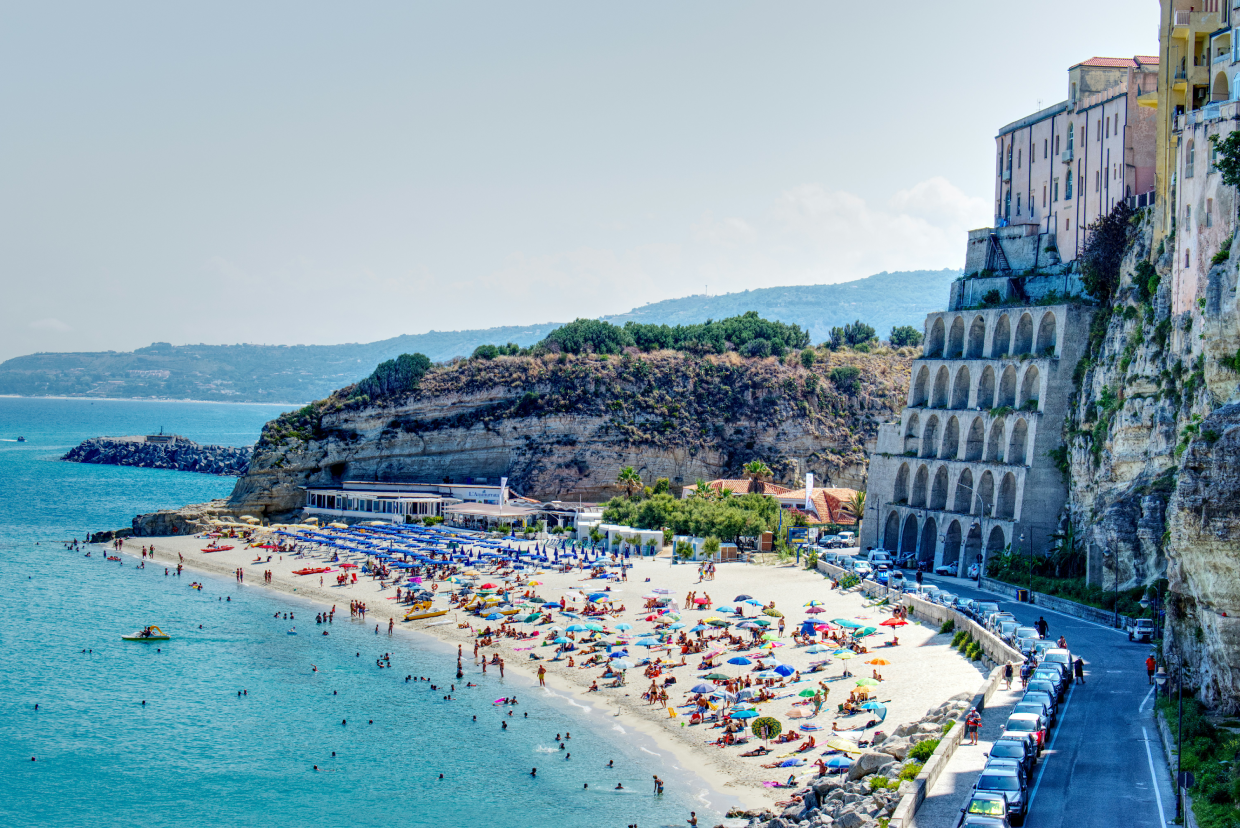 Calabriai pihenés reggelivel 🏖️